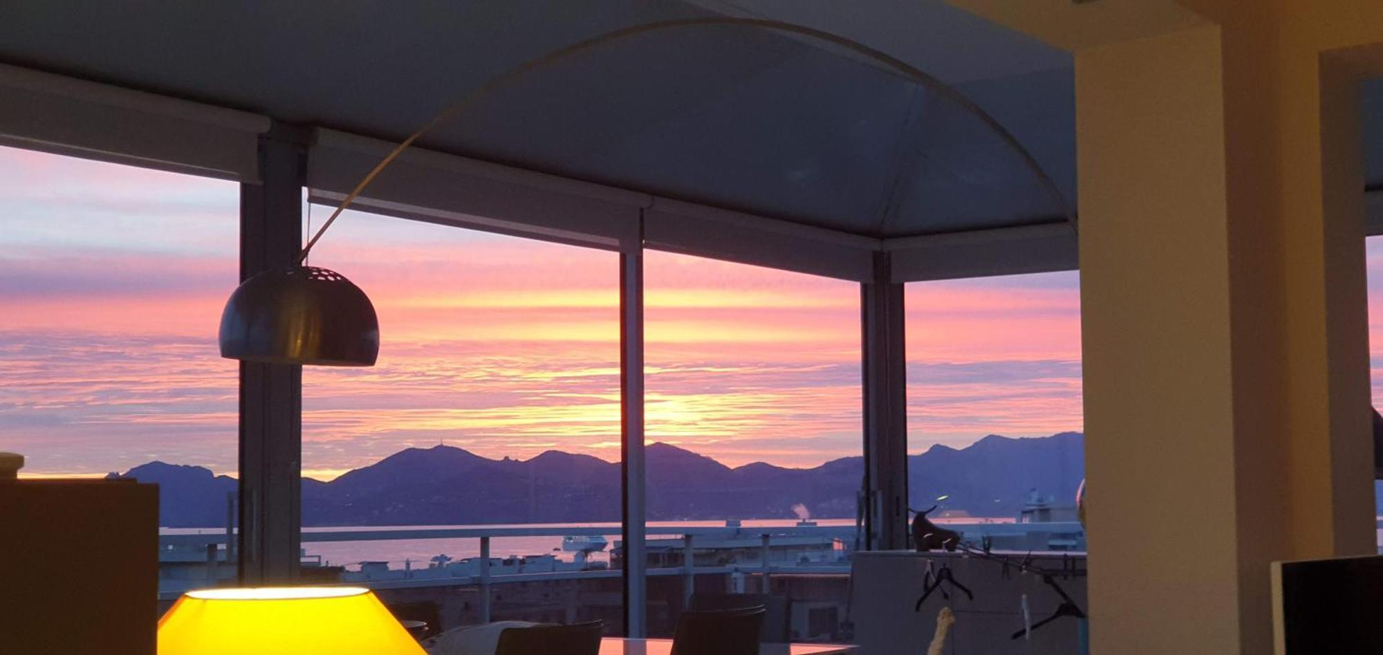 Villa Sur Le Toit - Vue Mer Exceptionnelle คานส์ ภายนอก รูปภาพ