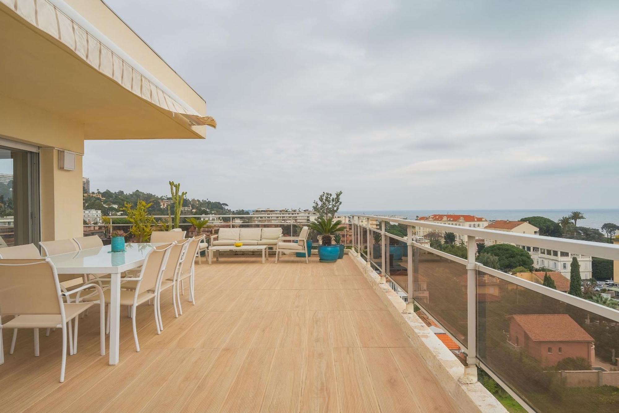 Villa Sur Le Toit - Vue Mer Exceptionnelle คานส์ ภายนอก รูปภาพ